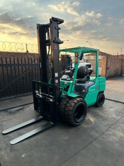 USED 2008 MITSUBISHI 3.5 TON DIESEL FORKLIFT FOR SALE